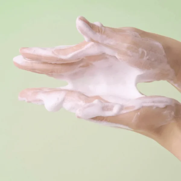 MADAGASCAR CENTELLA TEA TRICA BHA FACIAL CLEANSING FOAM 125 ML - Image 3